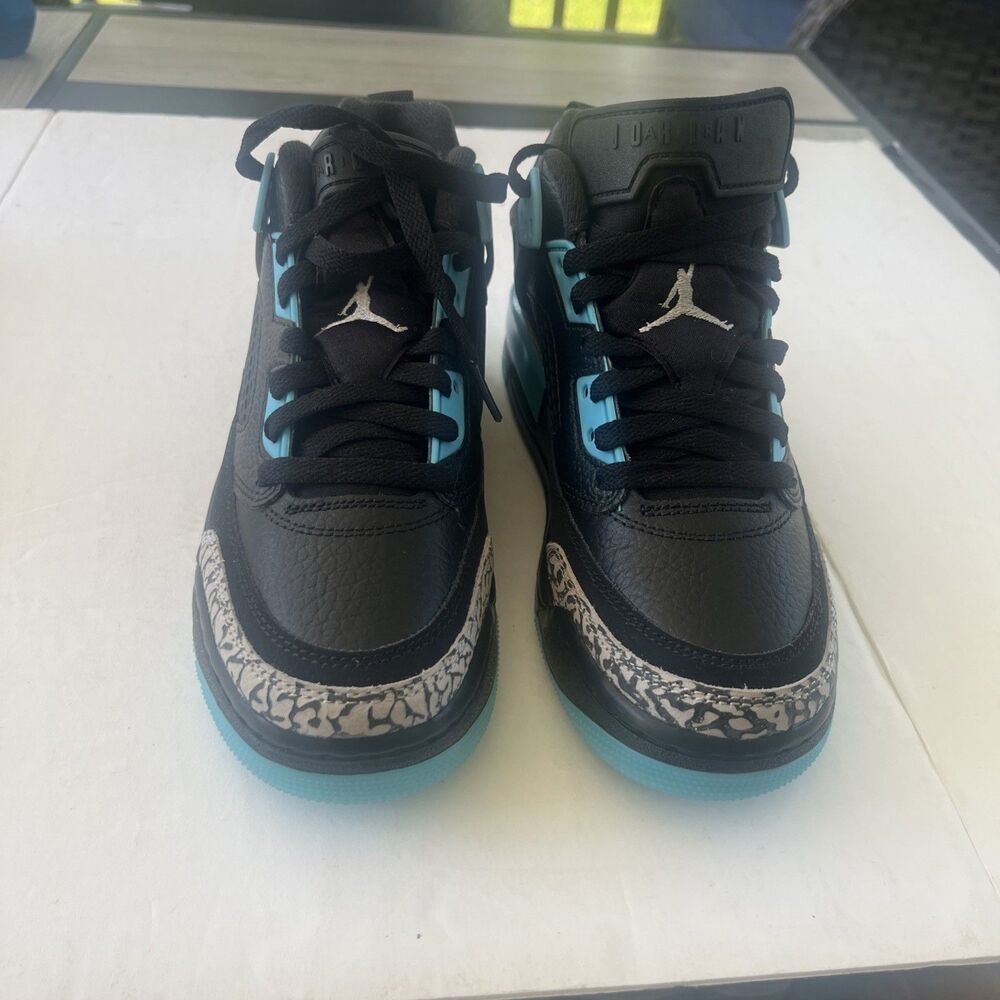 Jordan Spizike Low (GS) Kids Low Top Black/Wolf Grey/Blue Leather 6.5y